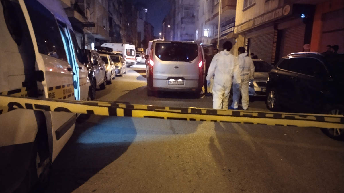 İstanbul’da cinnet vakası: Oğlu ve kardeşini öldürdü