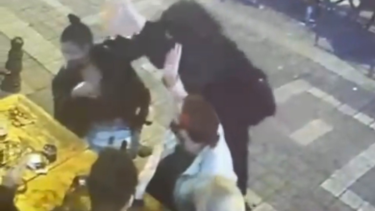 İstanbul’da sevgilisinin arkadaşını, kimyasal döküp ateşe verdi: Tutuklandı