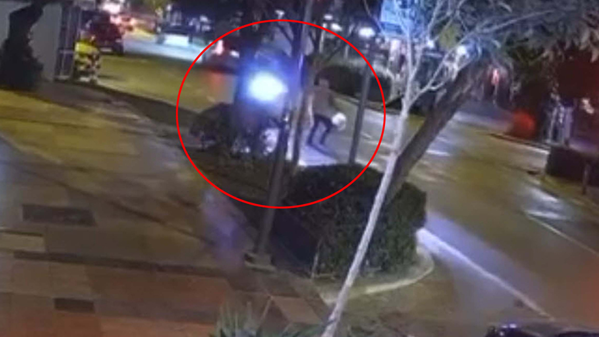 İzmir’de motosikletin çarptığı yaya can verdi