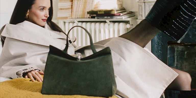 Jacquemus’ten Annesine Anlamlı Hediye