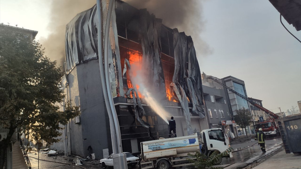 Kocaeli’de yangında hayatını kaybedenlerin otopsi işlemleri tamamlandı