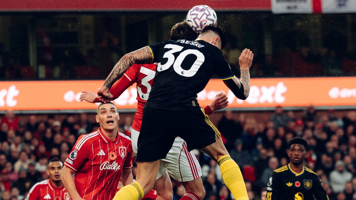 Manchester United, Nottingham Forest engelini aşamadı