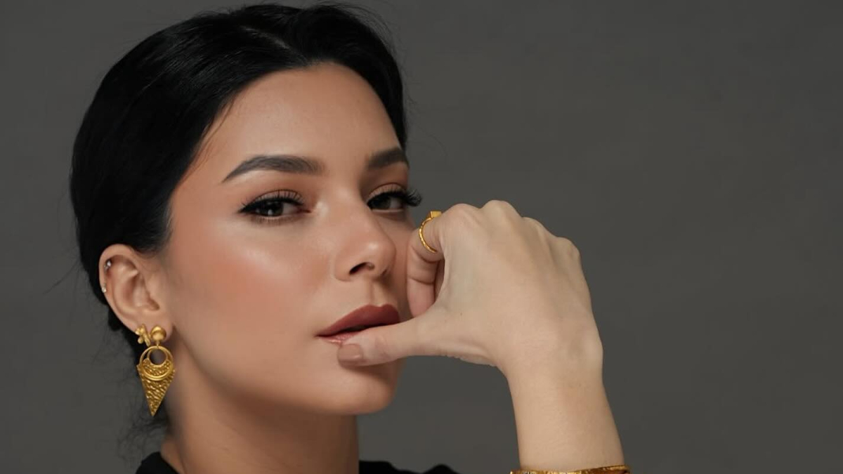 Merve Boluğur, takipçilerini geçmişe götürdü! Nurbanı Sultan günlerine yorum yağdı