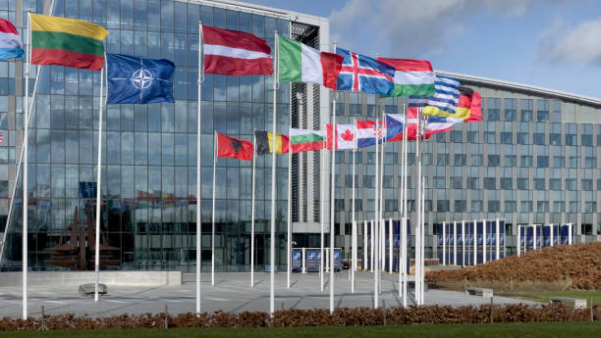 NATO üyesi 8 ülkeden Ukrayna’ya destek: 500 milyon dolarlık yardım paketi