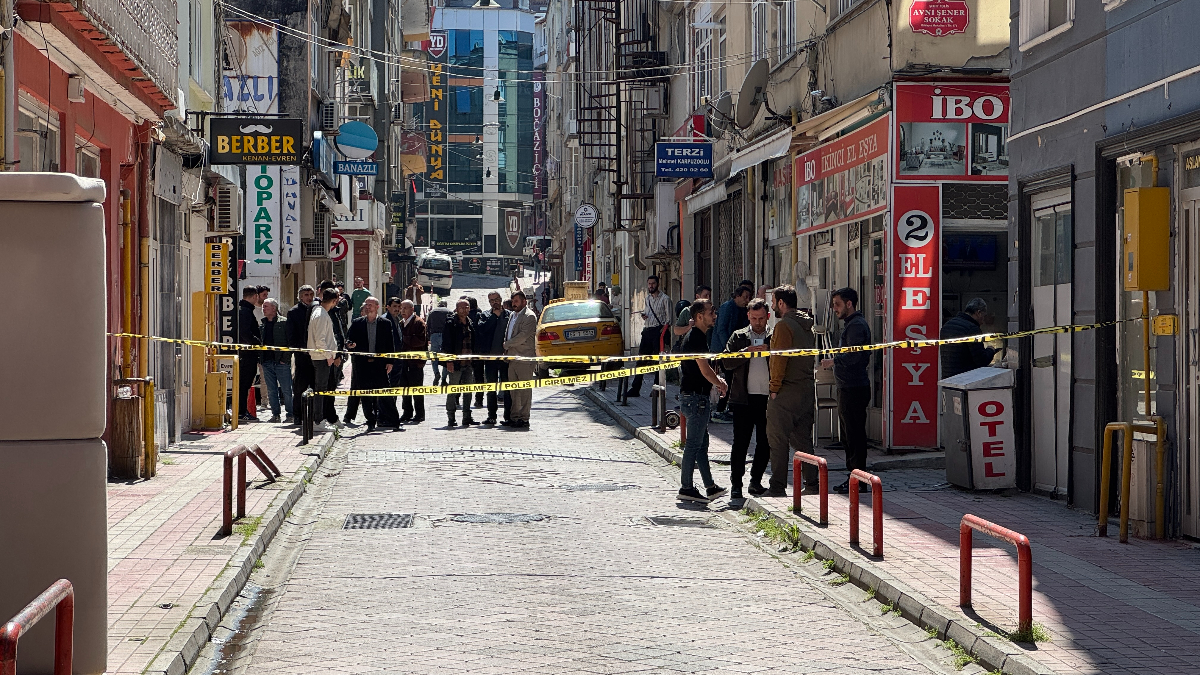 Samsun’da oğul kuzenini öldürmekten, baba ise azmettirmekten hakim karşısında