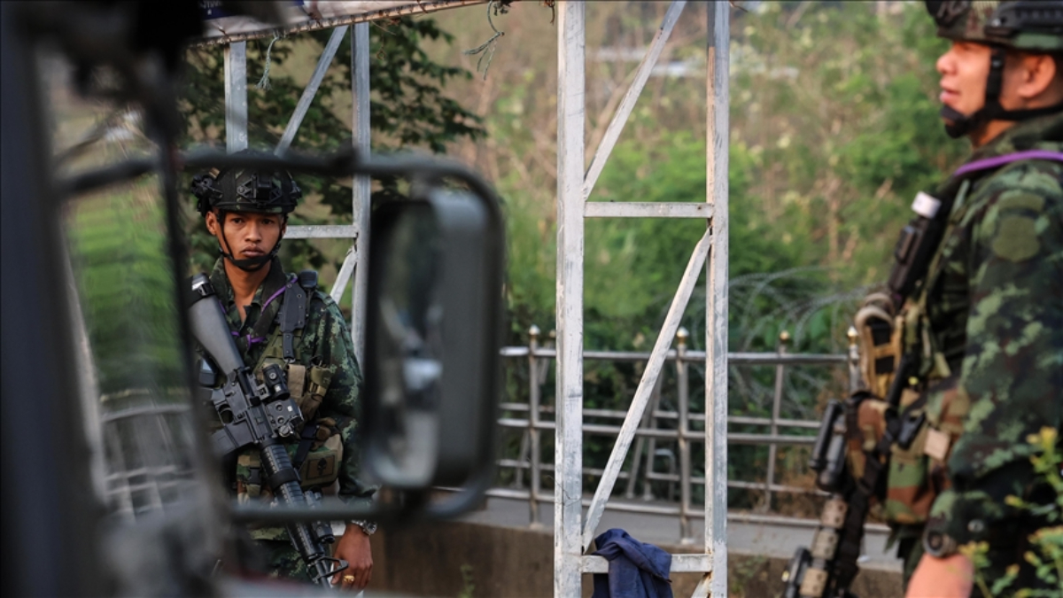 Tayland, Kamboçya ile imzalanan barış anlaşmasını askıya aldı