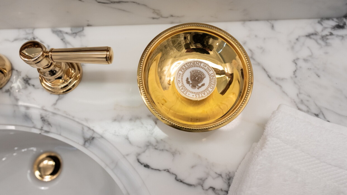 Trump’ın Beyaz Saray’daki Lincoln Banyosu’nu yenilemesi, ABD’yi karıştırdı